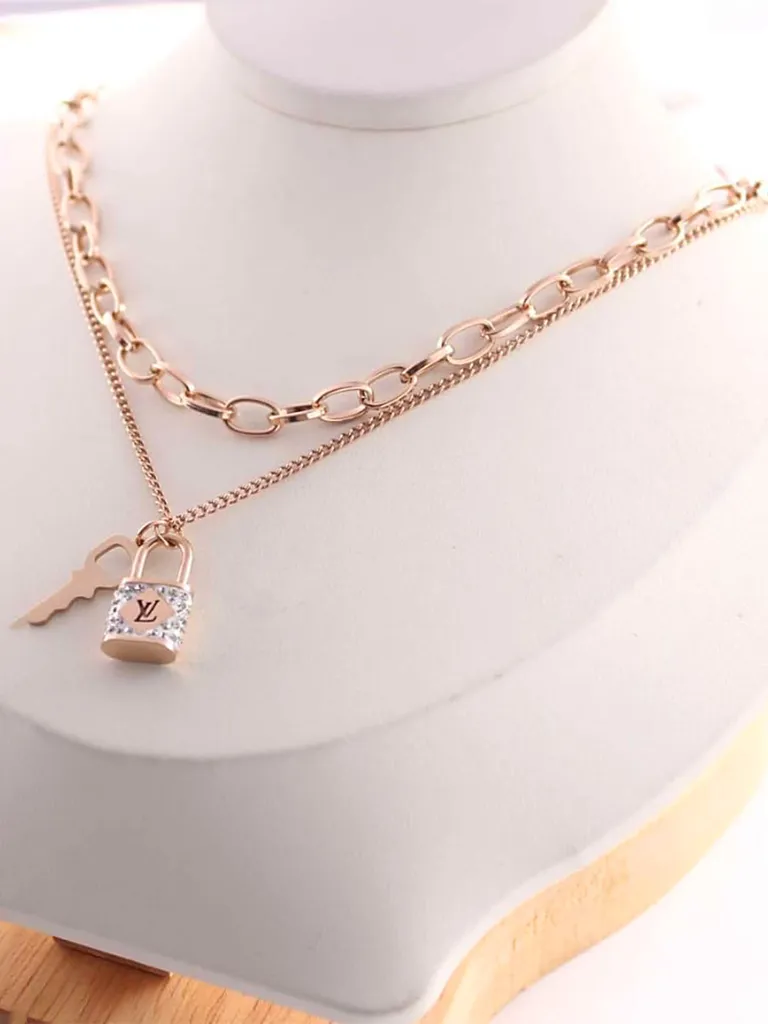Western Pendant with Chain in Rose Gold finish - CP0813