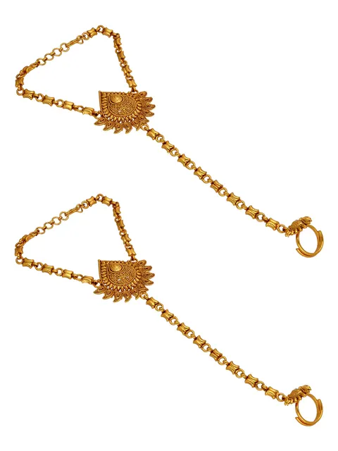Antique One Finger Haathpanja in Gold color - S35132