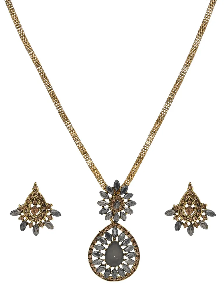 Traditional Pendant Set in Gold finish - CNB42150