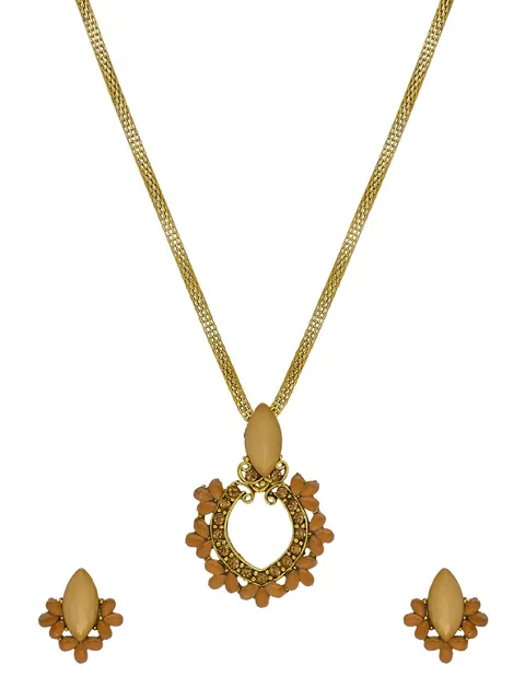 Traditional Pendant Set in Gold finish - CNB42276