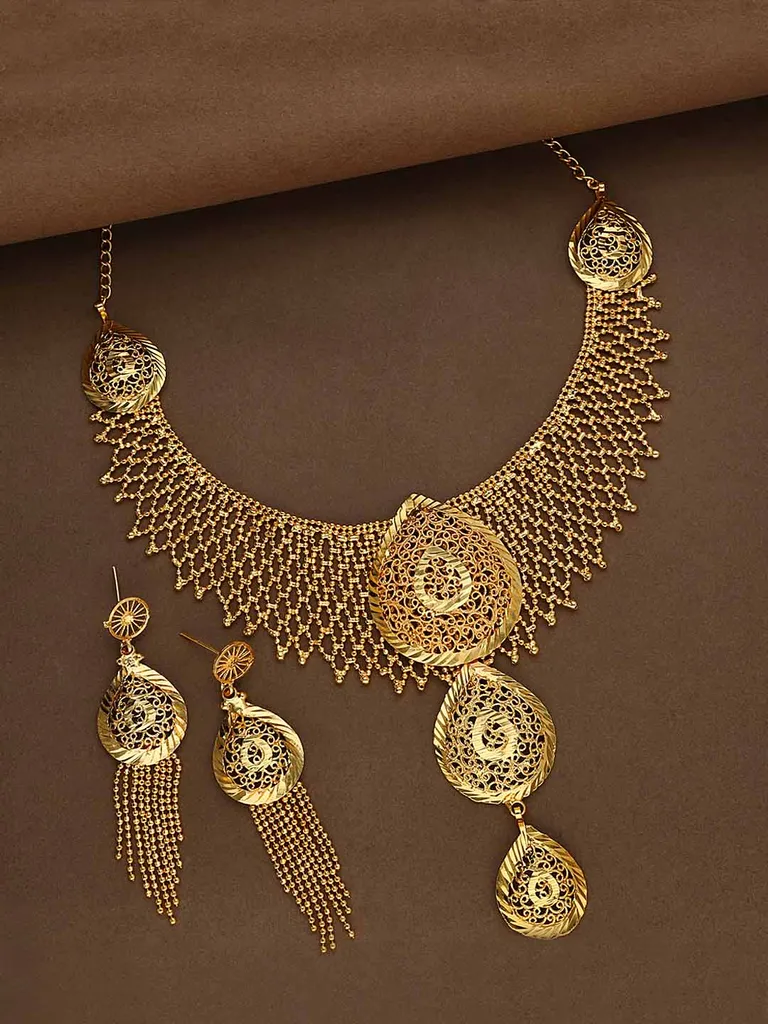 Traditional Forming Gold Necklace Set - 40