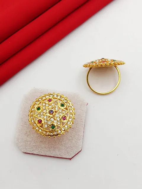 Traditional Finger Ring in Gold finish - PSR321