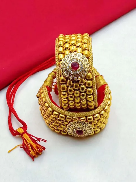 Traditional Bajuband / Armlet in Gold finish - PSR338