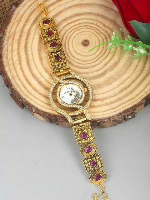 Antique Watch in Gold finish - HAR360