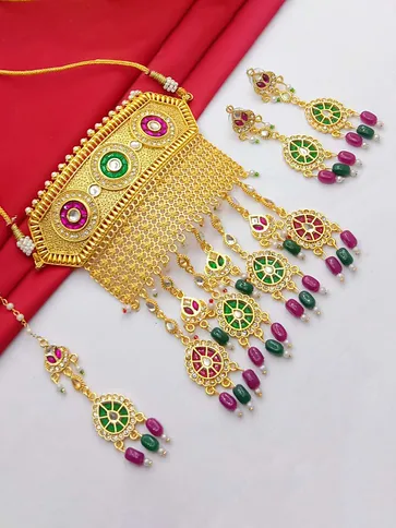 Rajwadi Choker Necklace Set in Gold finish - PSR148