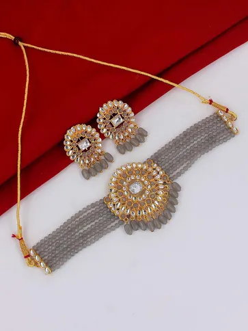 Kundan Choker Necklace Set in Gold finish - PSR90