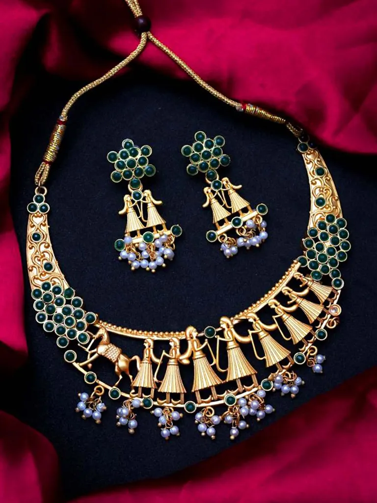 Antique Necklace Set in Green color - NCK160