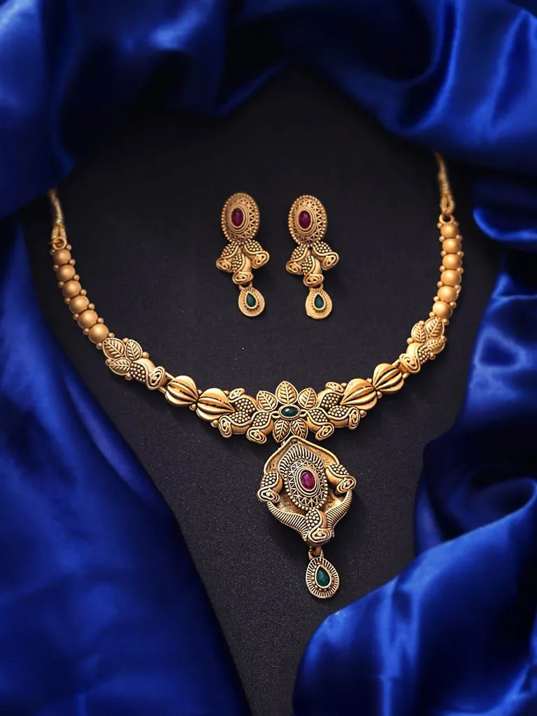 Antique Necklace Set in Gold finish - NCK171