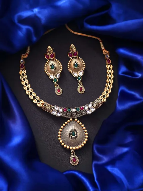 Antique Necklace Set in Gold finish - NCK174