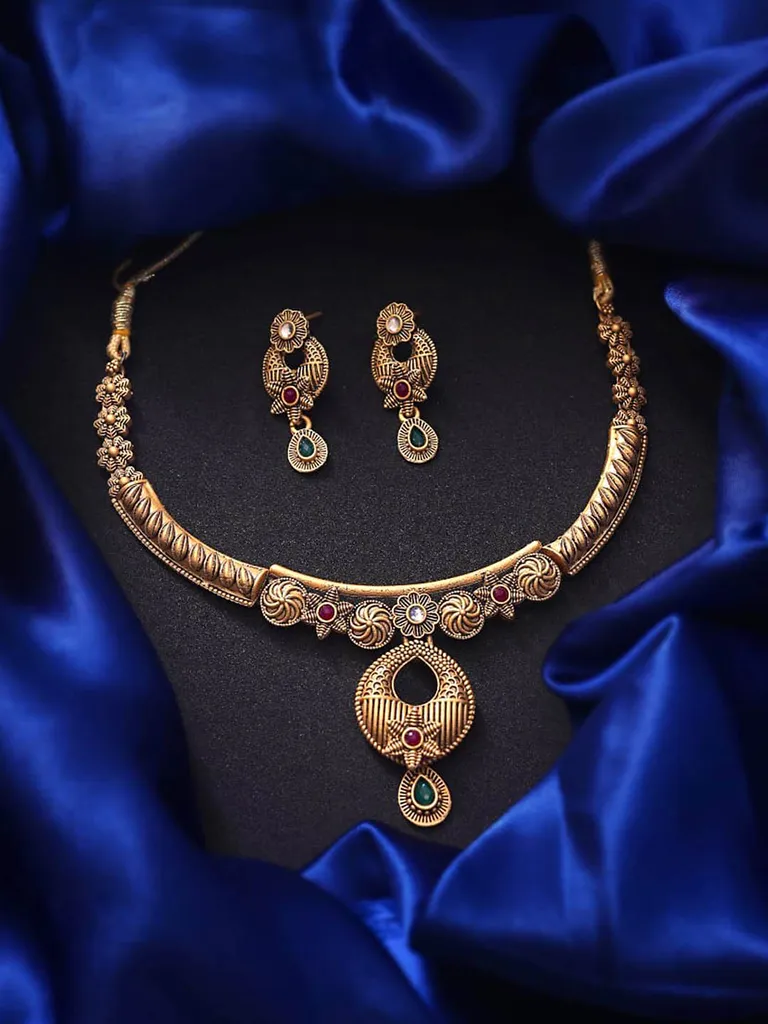 Antique Necklace Set in Gold finish - NCK176