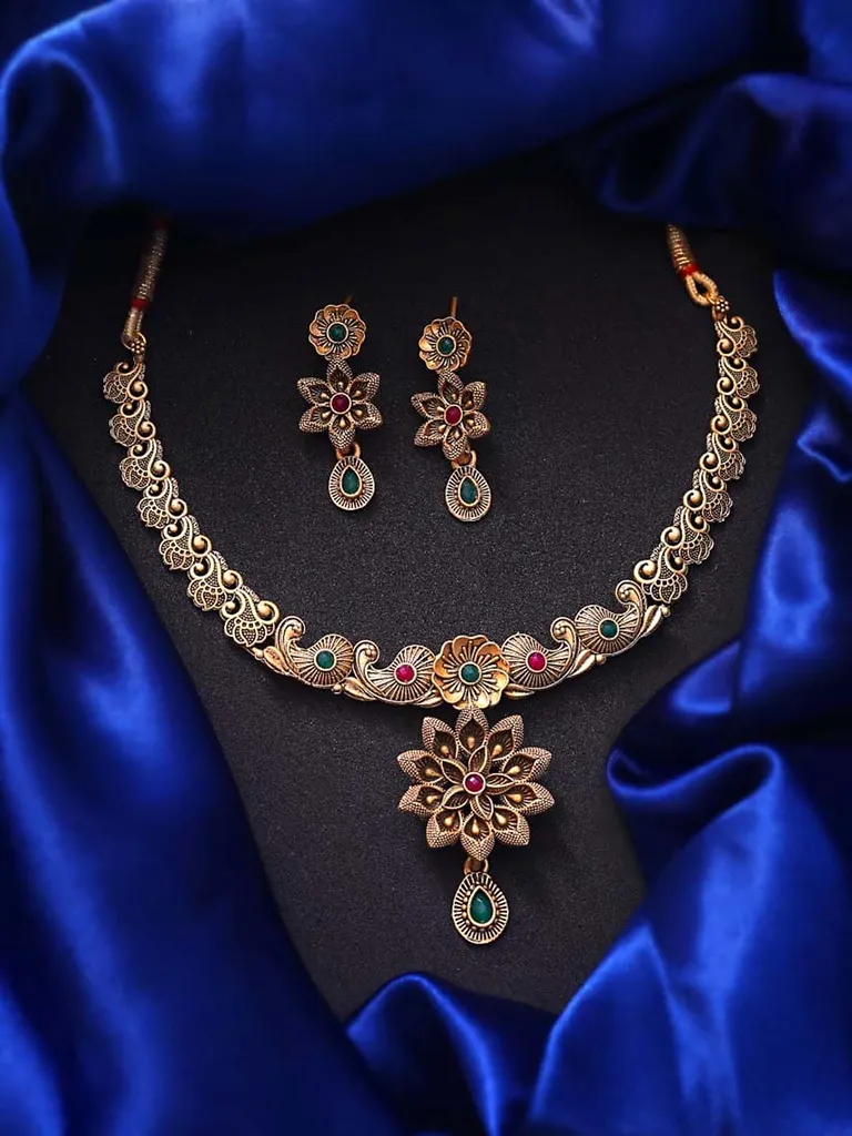Antique Necklace Set in Gold finish - NCK177