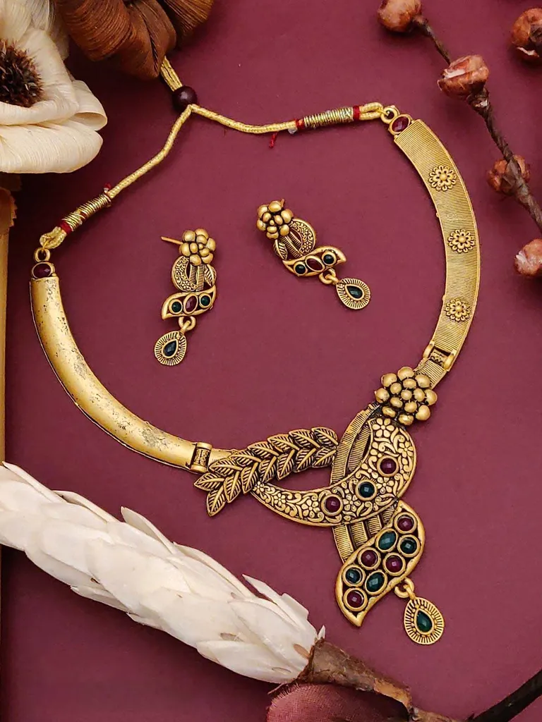 Antique Necklace Set in Gold finish - NCK192