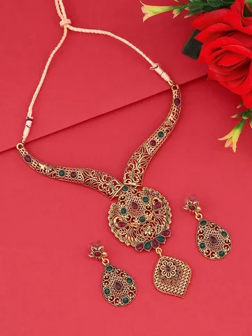 Antique Necklace Set in Gold finish - NCK227