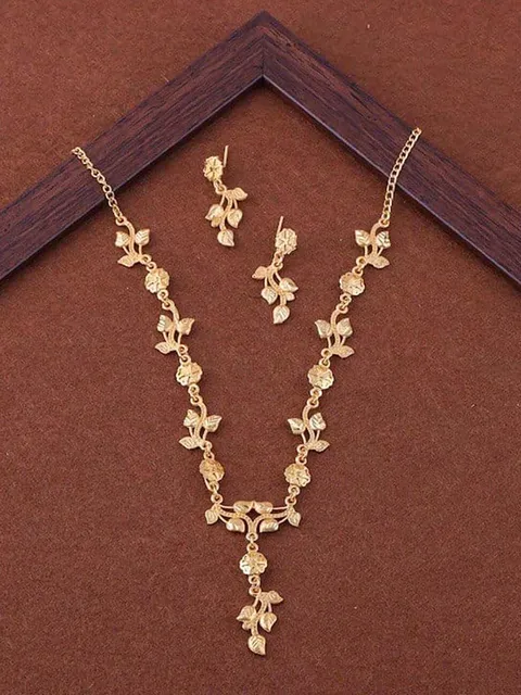 Antique Necklace Set in Gold finish - NCK205