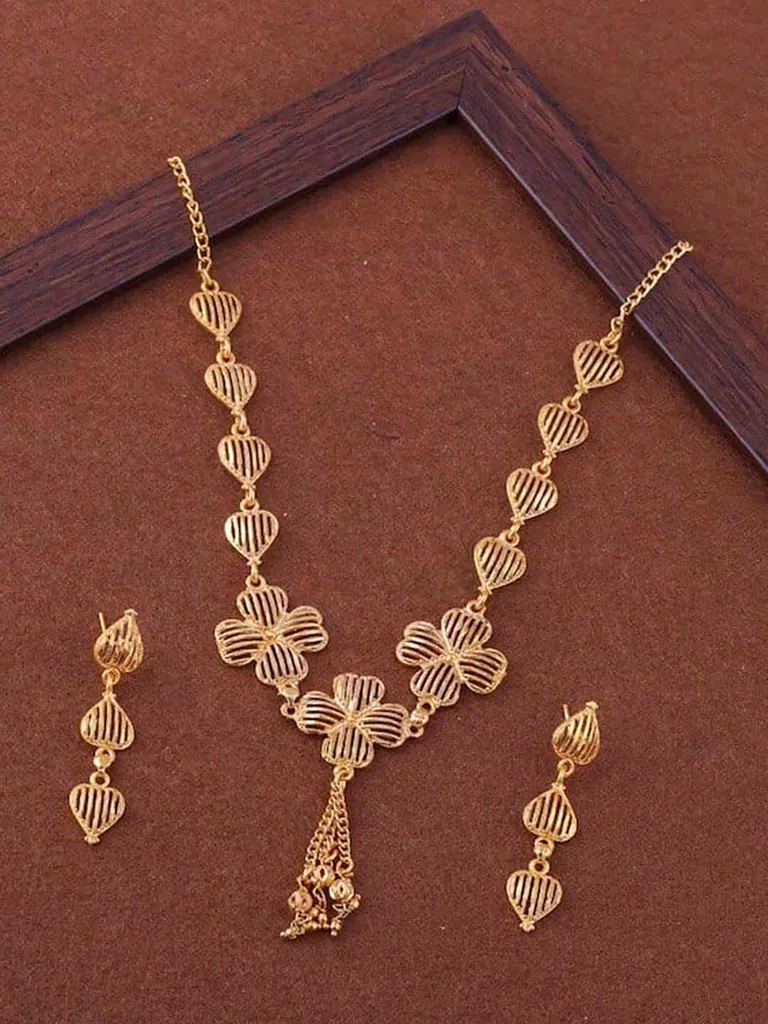 Antique Necklace Set in Gold finish - NCK207