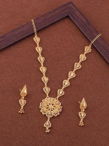 Antique Necklace Set in Gold finish - NCK209