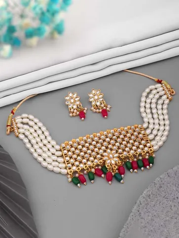 Kundan Choker Necklace Set in Gold finish - NCK238