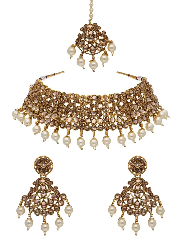 Traditional Necklace Set in Gold finish - CNB24073