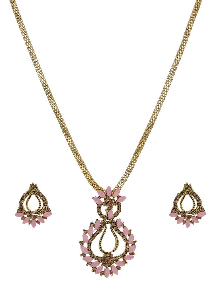 Traditional Pendant Set in Gold finish - CNB42092