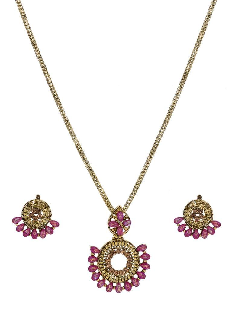 Traditional Pendant Set in Gold finish - CNB42187