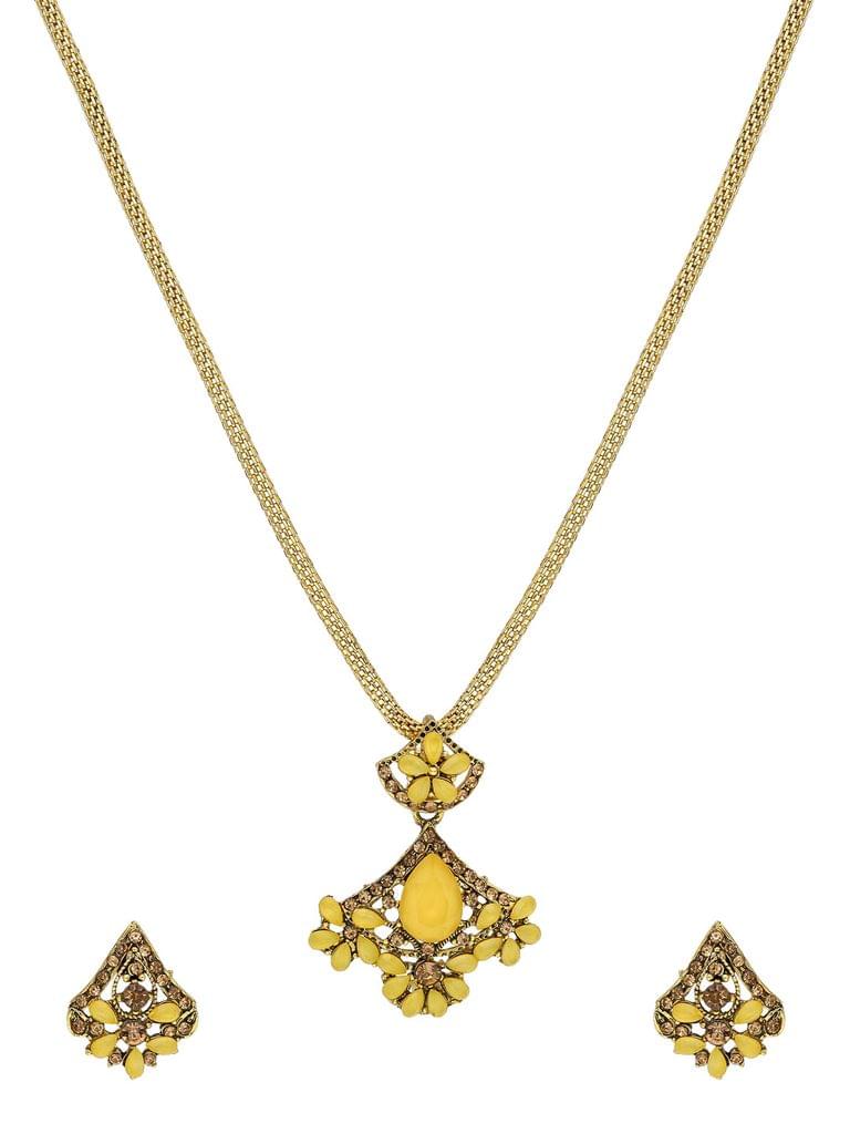 Traditional Pendant Set in Gold finish - CNB42220