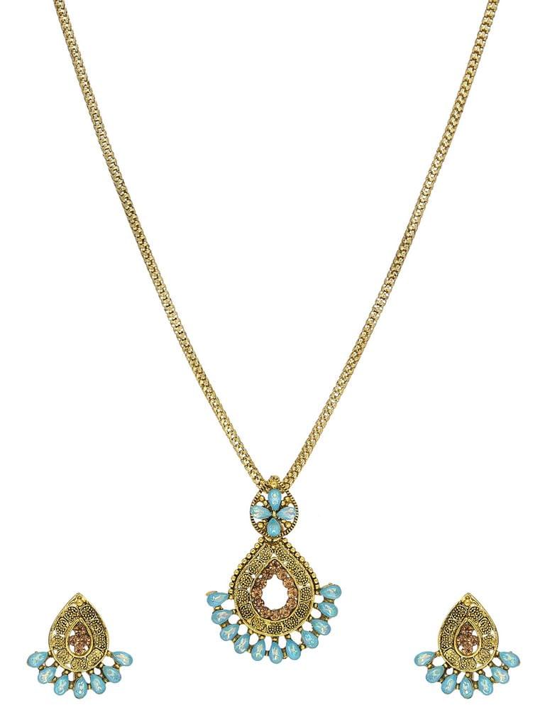 Traditional Pendant Set in Gold finish - CNB42198