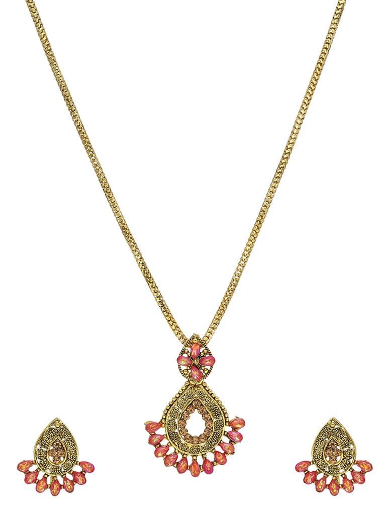 Traditional Pendant Set in Gold finish - CNB42202