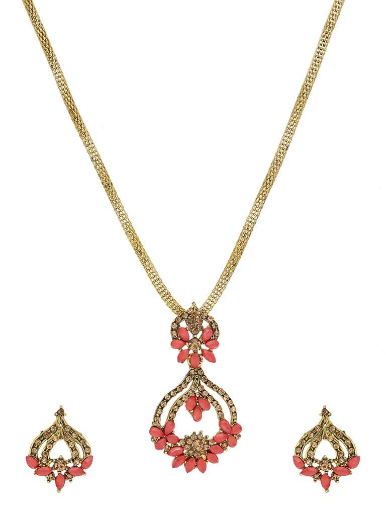 Traditional Pendant Set in Gold finish - CNB42139