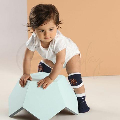 Anti Skid Infant Cotton Socks + Knee Pad + Bandana Drooling Bib (Navy & White) (0-2 Years)