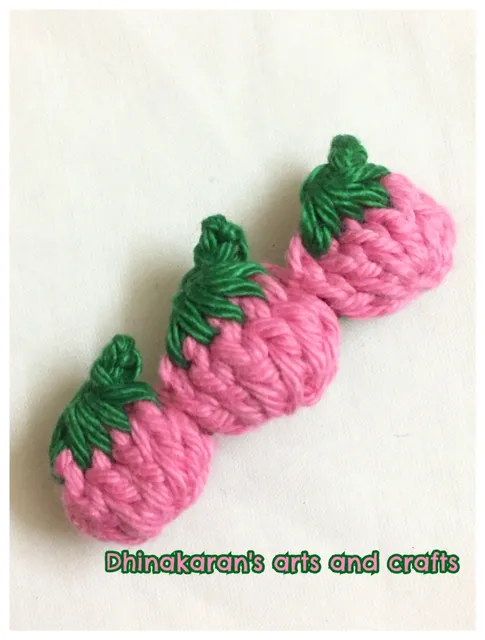 Strawberry Crochet HairClip-(4)