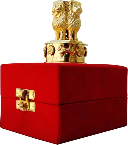 Brass Table Decor Showpiece Ashok Lath With Velvet Box - 2*2*3 inch (B273)