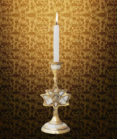 Brass Table Lotus Candle Stand - 3.5*3*7.2 inch (Z501 E)