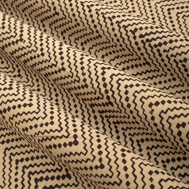 Sable Black & Ivory Cotton Zigzak Pattern Kalamkari Print Fabric