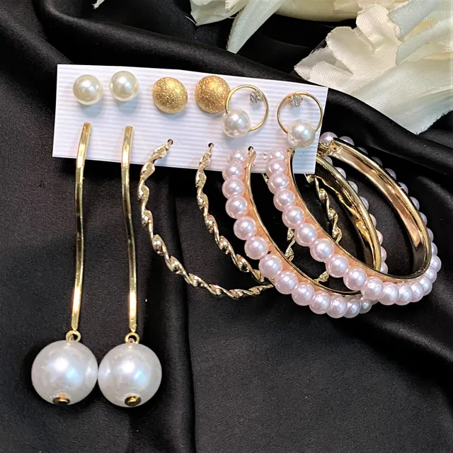 Quirky Pearl Earrings Cards Pack of 6 (₹41 Per Earring)