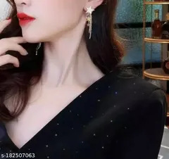 Western Stylish  Star Earrings (Golden)