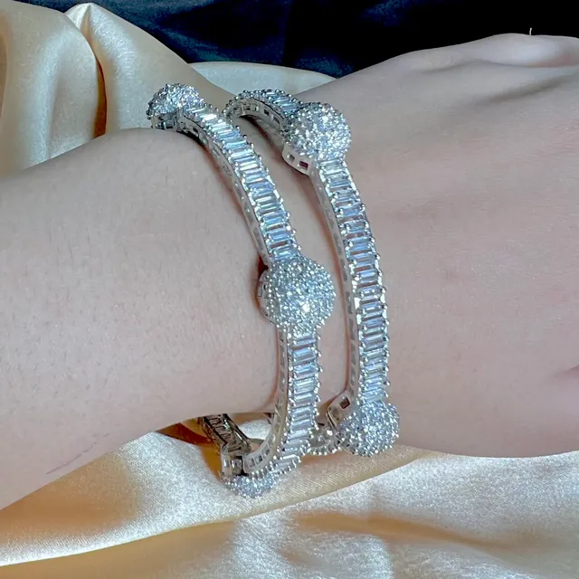 American Diamond Sillver Bracelet With Circles (Pair)