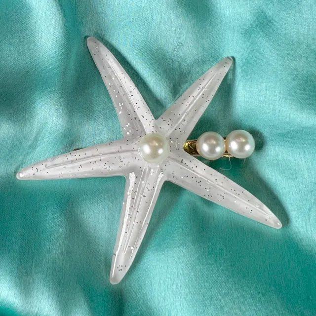 Starfish Shape Hair Clip (White)