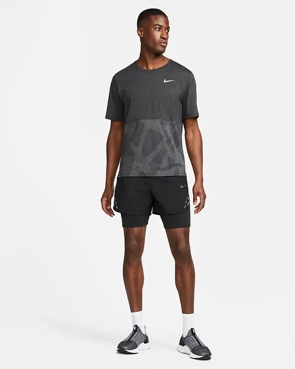 Nike Dri-FIT Run Division Short-Sleeve Running Top