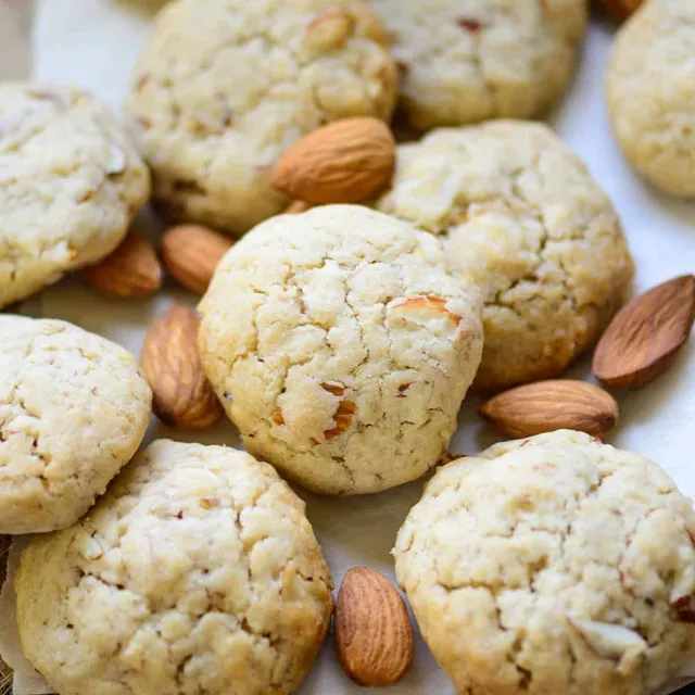 Almond Cookies (300 Gms)