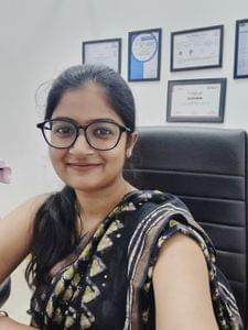 Dr Tuhina Gupta - Obs and Gynecologist
