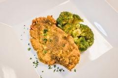 Lemon Pepper Chicken + Braised Broccoli