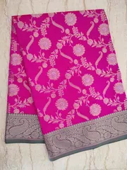Beautiful Banarsi Pure Katan Kanjivaram Silk in cherry Pink with Green Border & Aanchal, Zari Jaal work all over