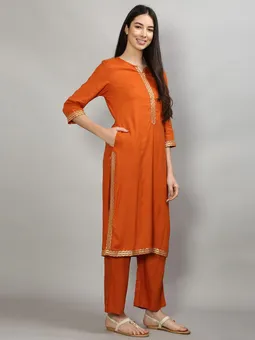 Solid Kurta With Palazzo Closer Two