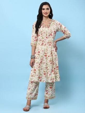 Women Off White Floral Printed Kurta With Comfort Pant
