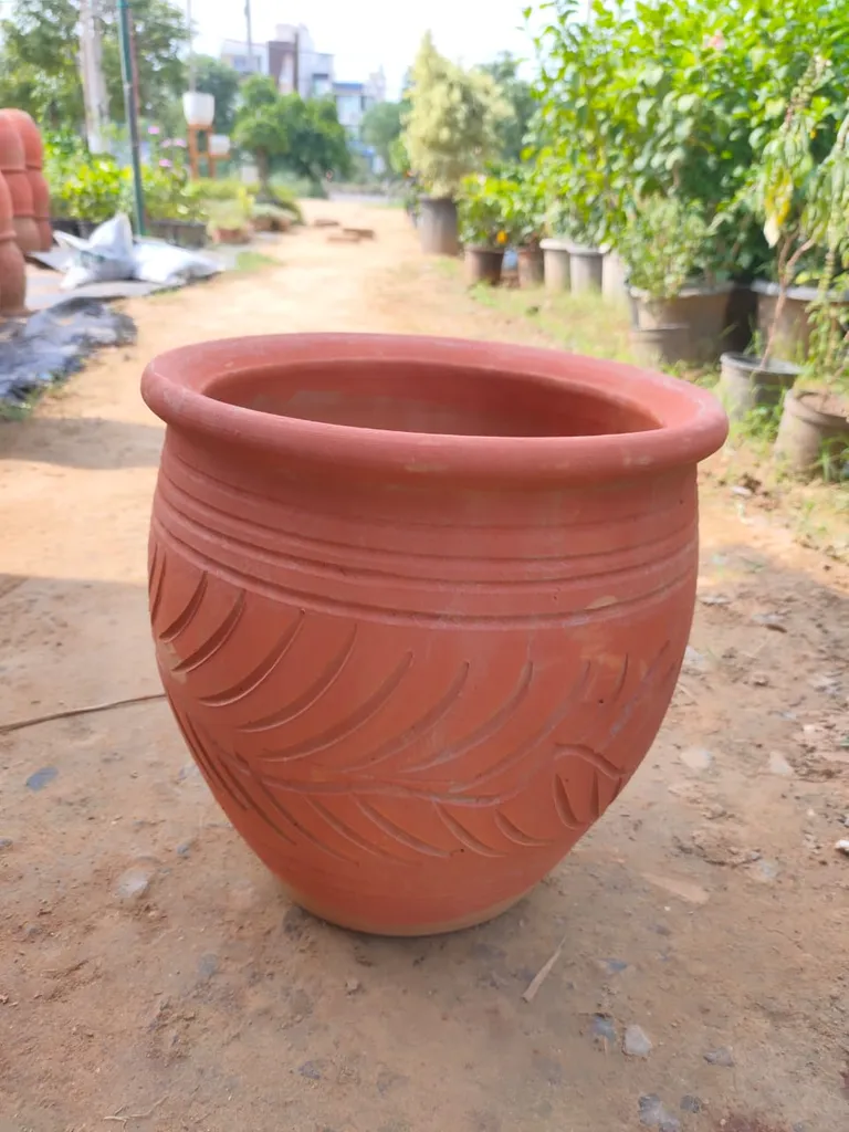 7 Inch Round Terracotta Pot