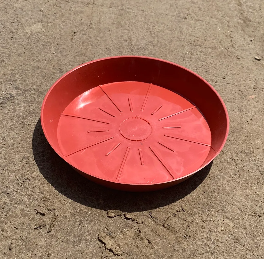 Set of 6 - 4 inch Red Plastic Tray