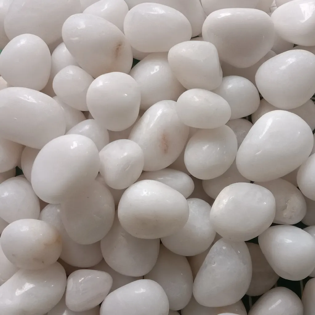 White Decorative Pebbles - 1 kg