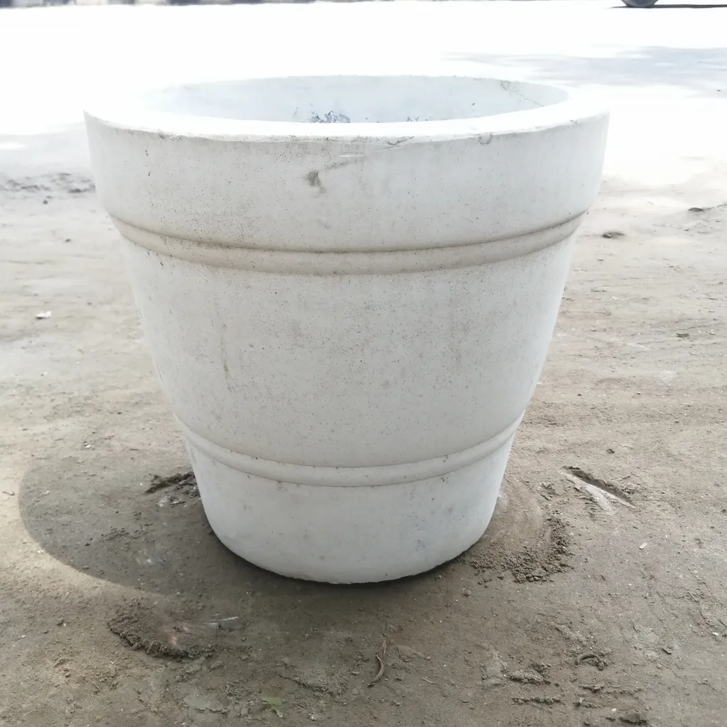 14 inch - Lining Cement Planter