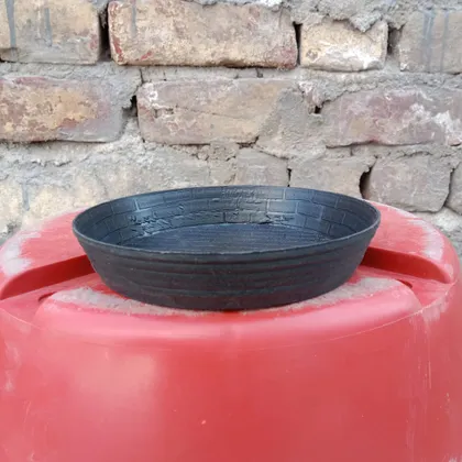 Buy 4 Inch Black Plastic Tray / Plate - To keep under the Pots Online | Urvann.com