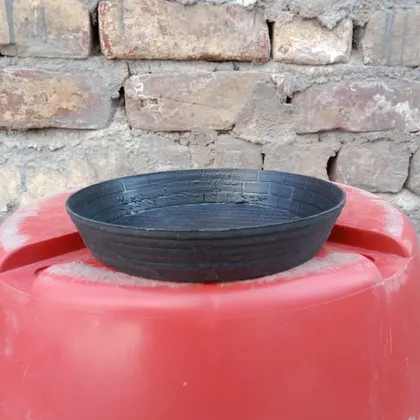 Buy 6 Inch Black Plastic Tray / Plate - To keep under the Pots Online | Urvann.com